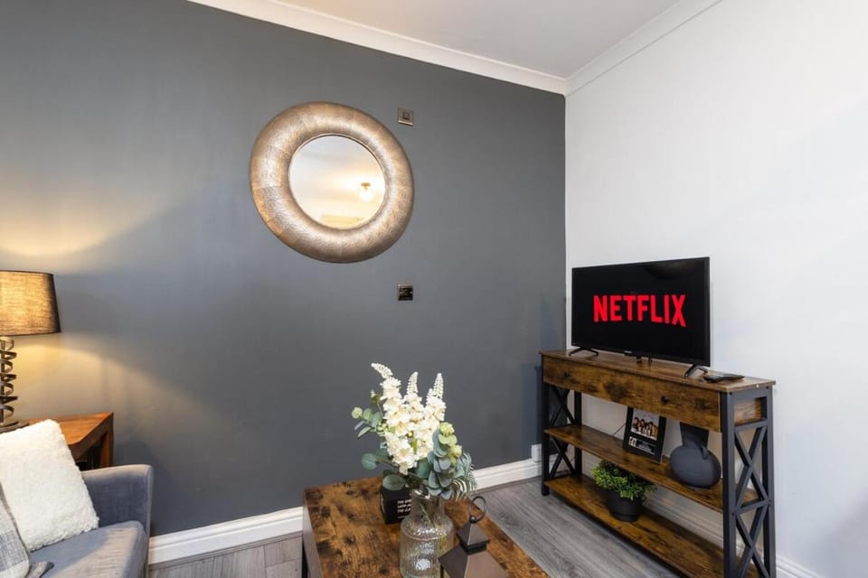 TV and multimedia, Living room, Seating area