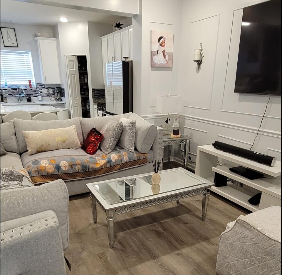 Merkuracore Home Vacation rental in Grove City