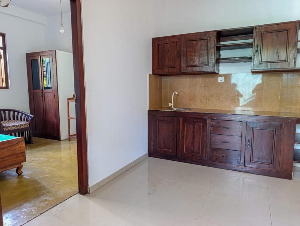 Karapitiya Breeze Apartment in Galle