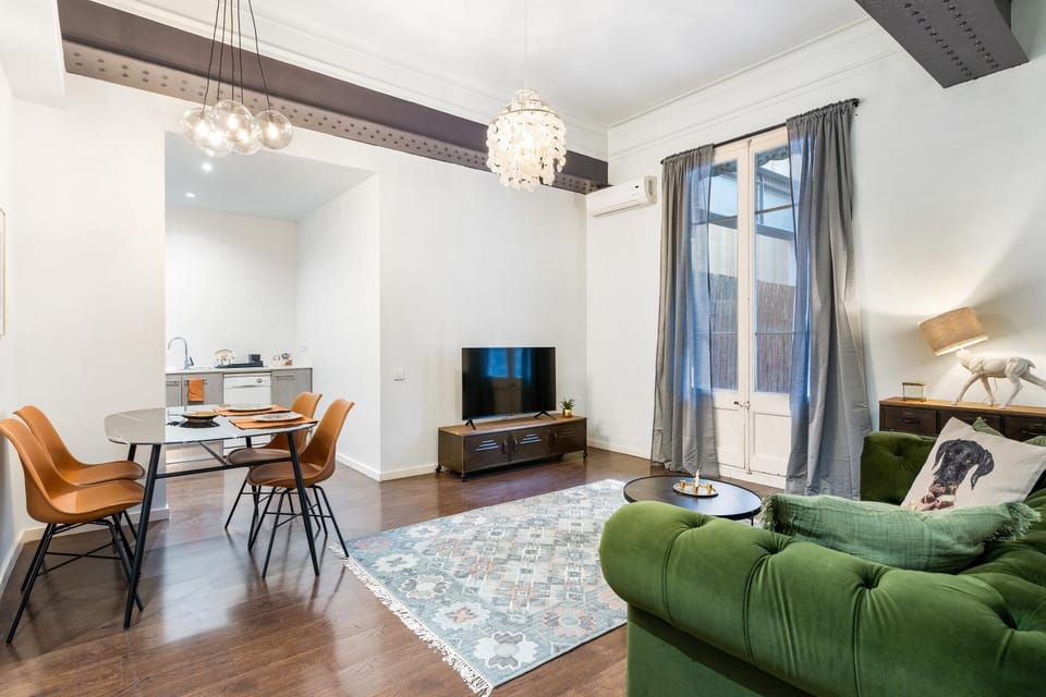 Communal lounge/ TV room, TV and multimedia, Kitchen or kitchenette, Living room, Dining area