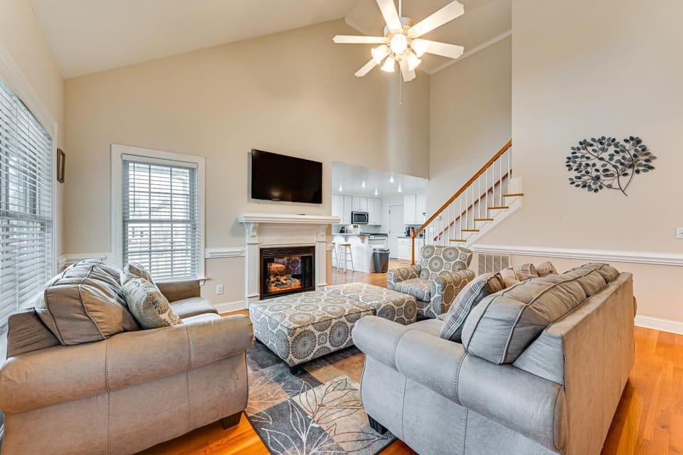 9 Mi to Dtwn: Greenville Home w/ Screened Patio! House in North Carolina