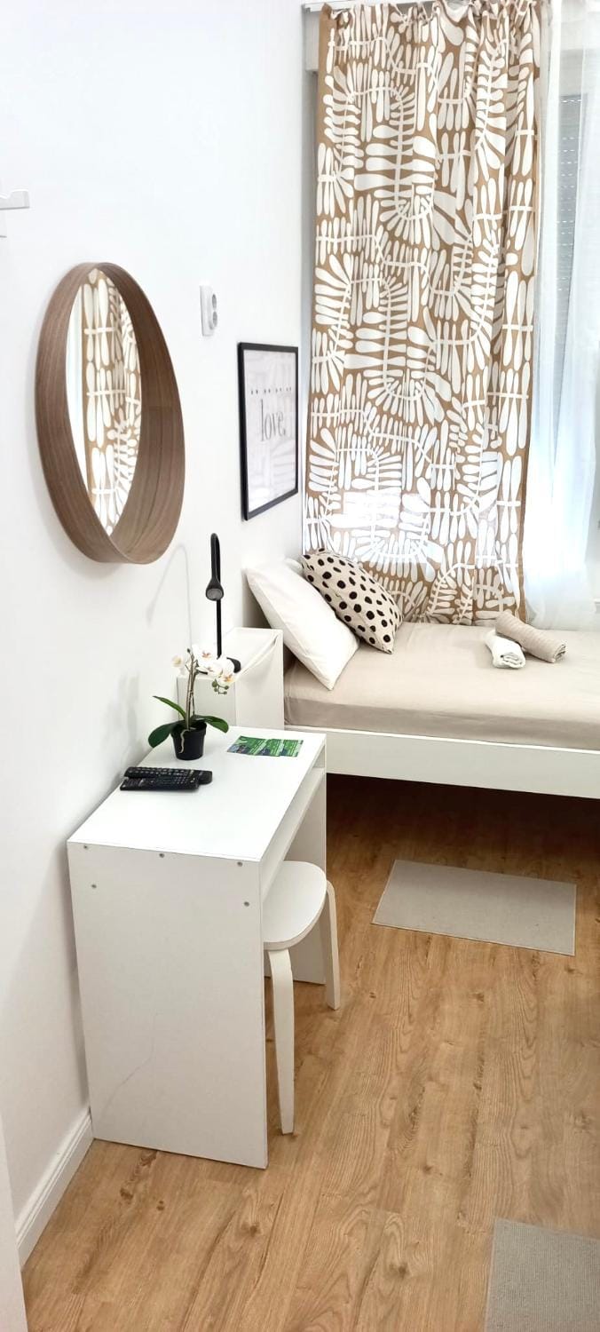 Rooms & Apartments Miavik Hostel in Belgrade