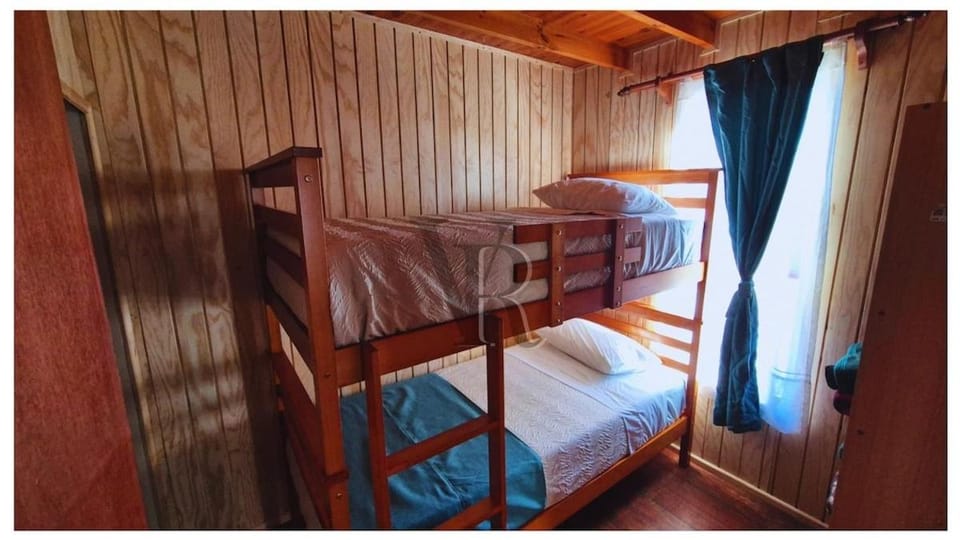 Photo of the whole room, Bedroom, bunk bed