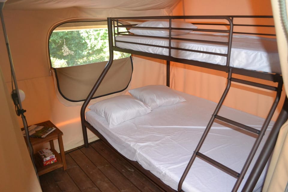 Property building, Living room, Bedroom