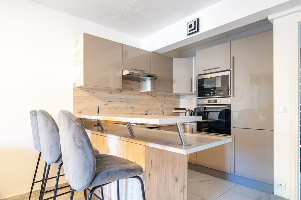 Superbe 3 pieces Nice 100m de la mer Apartment in Nice