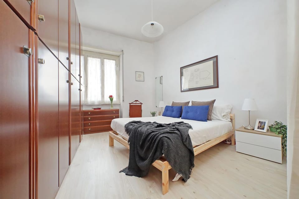 Bed, Photo of the whole room, Bedroom, wardrobe