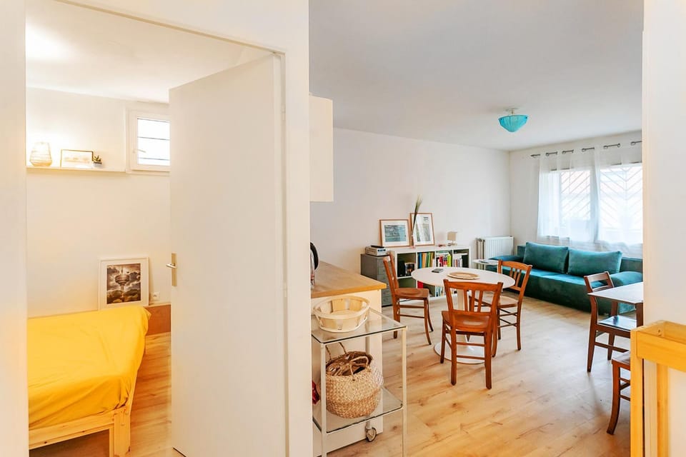 Nid douillet Romainville Apartment in Paris