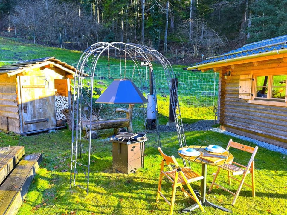 Idyllic Farm Cabin with Scenic Views and Concierge by SwissHut Cabin in Canton of Bern (Region)