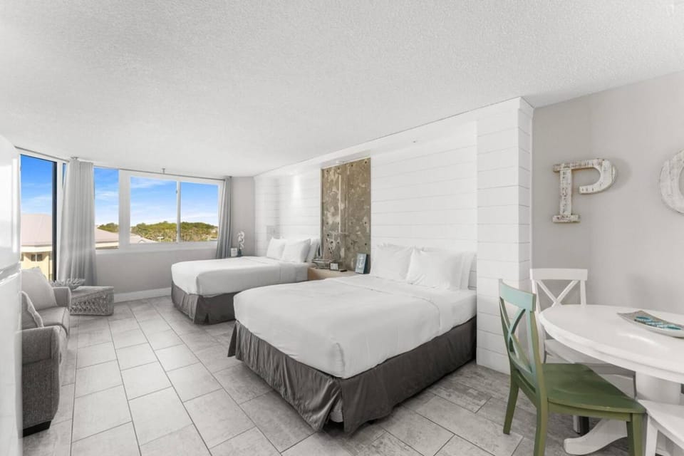 Top of the Gulf 506 Beachfront & Free Beach Chairs House in Panama City Beach
