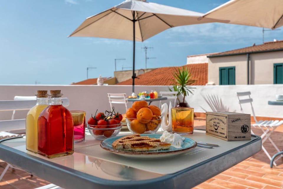 Food close-up, Food close-up, Summer, View (from property/room), City view, City view, Landmark view, Sea view, Street view, Breakfast, Continental breakfast, Continental breakfast, Italian breakfast, Italian breakfast, English/Irish breakfast, English/Irish breakfast