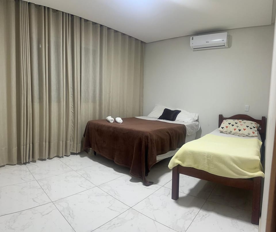 Bed, Photo of the whole room, Bedroom, air conditioner