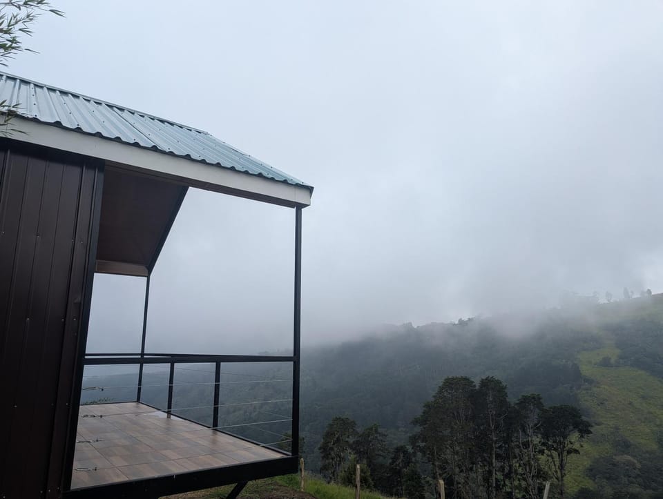Cabaña en Riverland House in San José Province