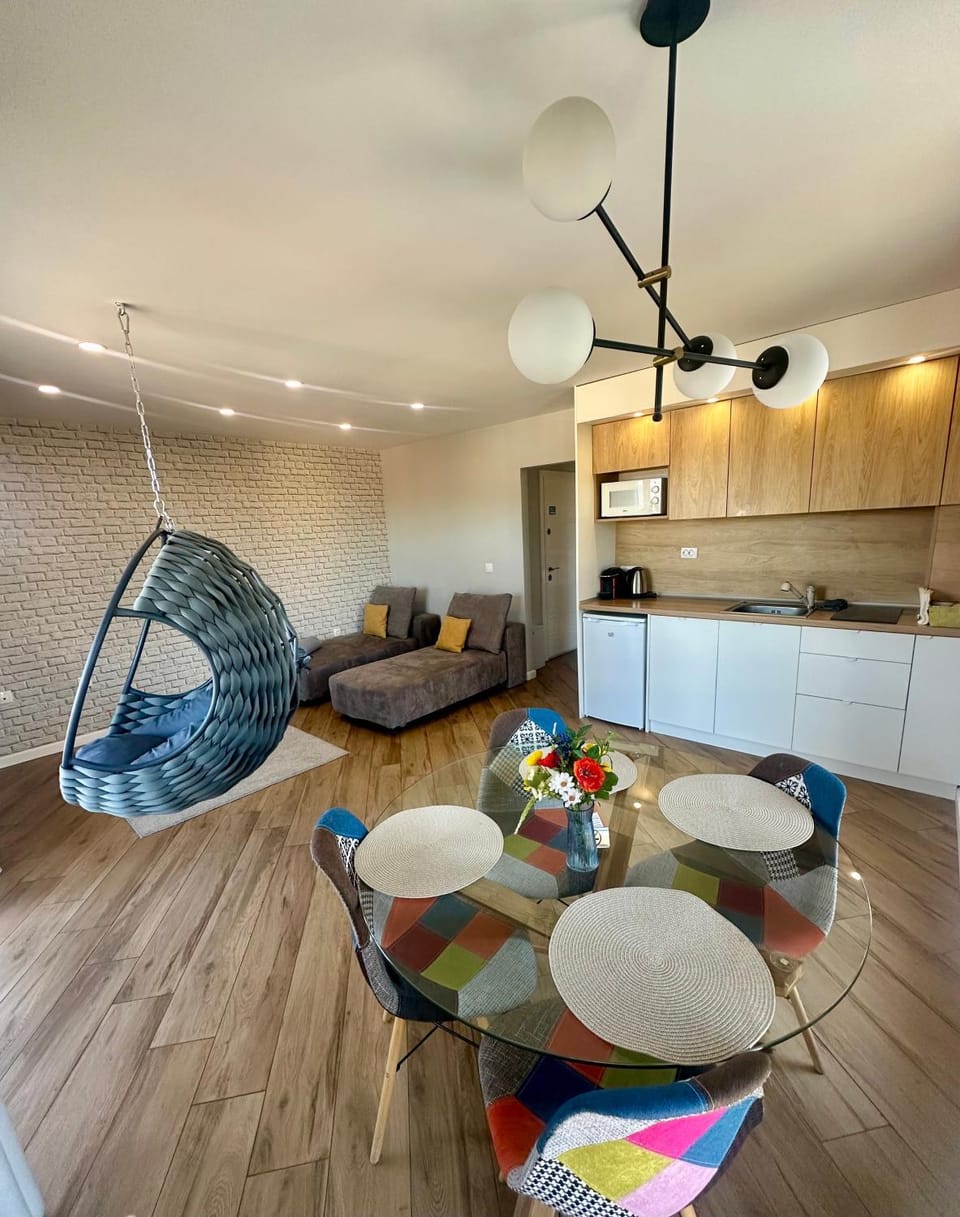 Апартамент с люлка и гледка в The House с Термална зона Apartment in Velingrad