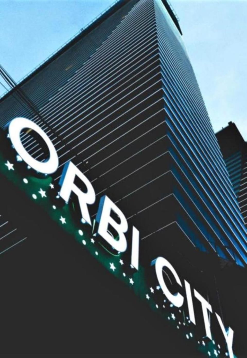 Property building, Day, Property logo or sign, Logo/Certificate/Sign, Text overlay, City view, Street view, Certificate/Award
