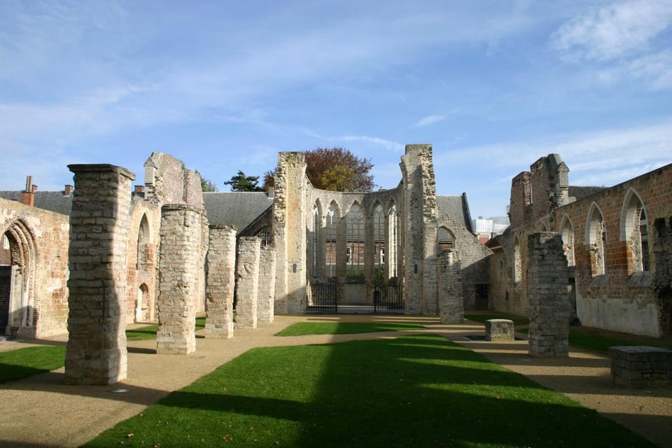 Cosy homestay in Quiet historic area Vacation rental in Flanders