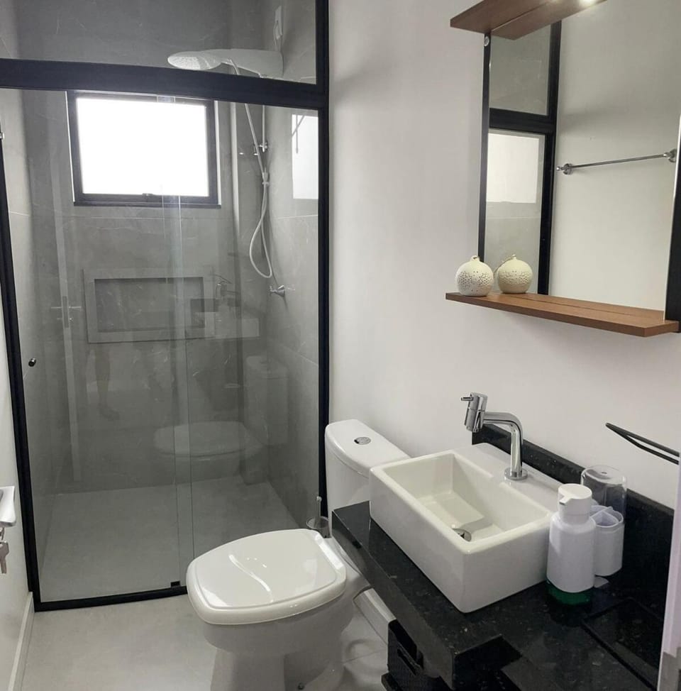 Shower, Bathroom, towels