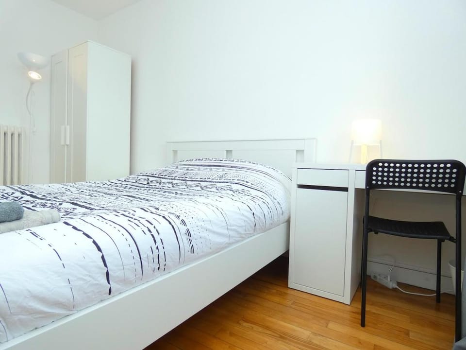 Bed, Bedroom