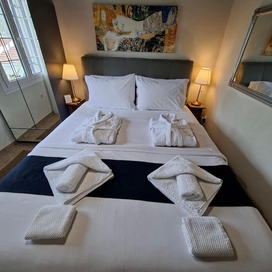 Κeas Living Yard Apartment in Kea-Kythnos