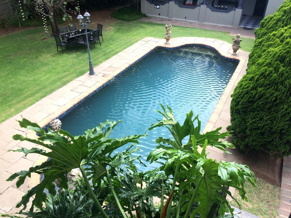 Day, Summer, Garden, On site, Pool view, Entertainment