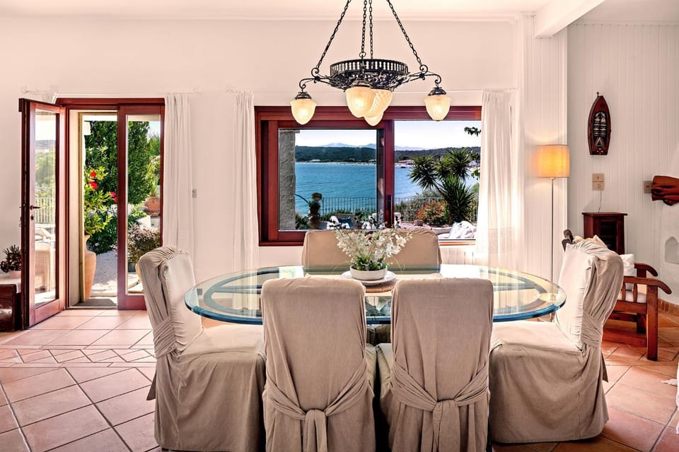Natural landscape, Living room, Dining area