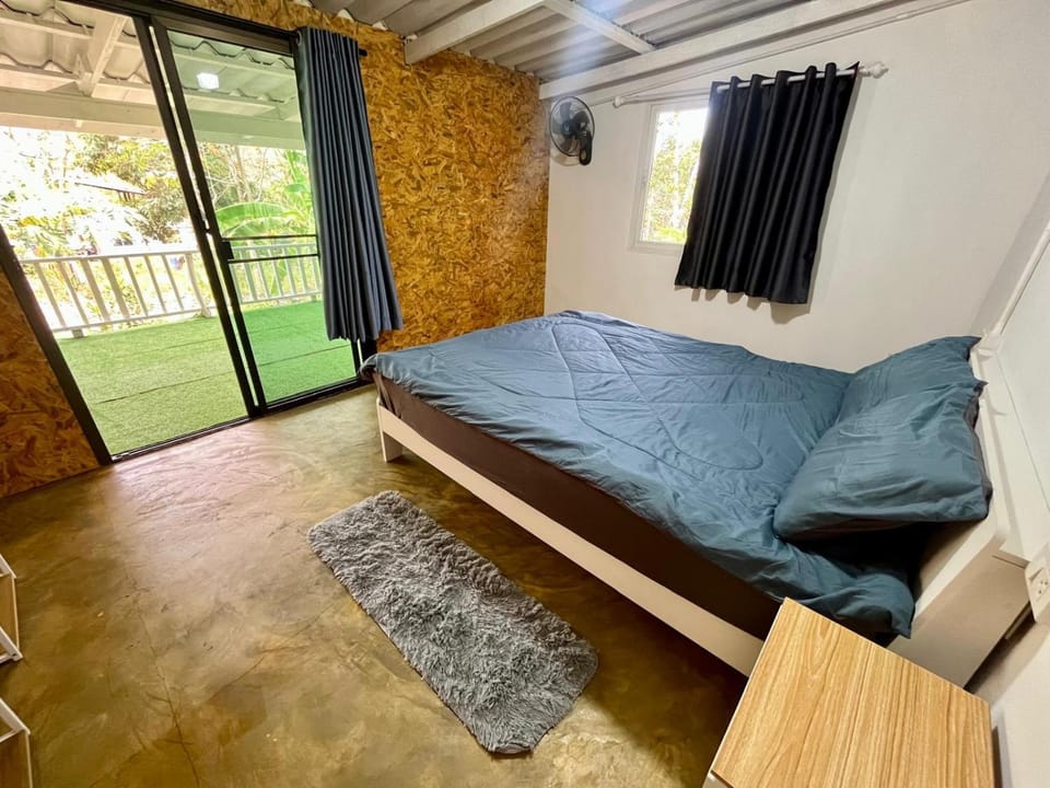 Hostel Ko Kut Bed and Breakfast in Trat Changwat