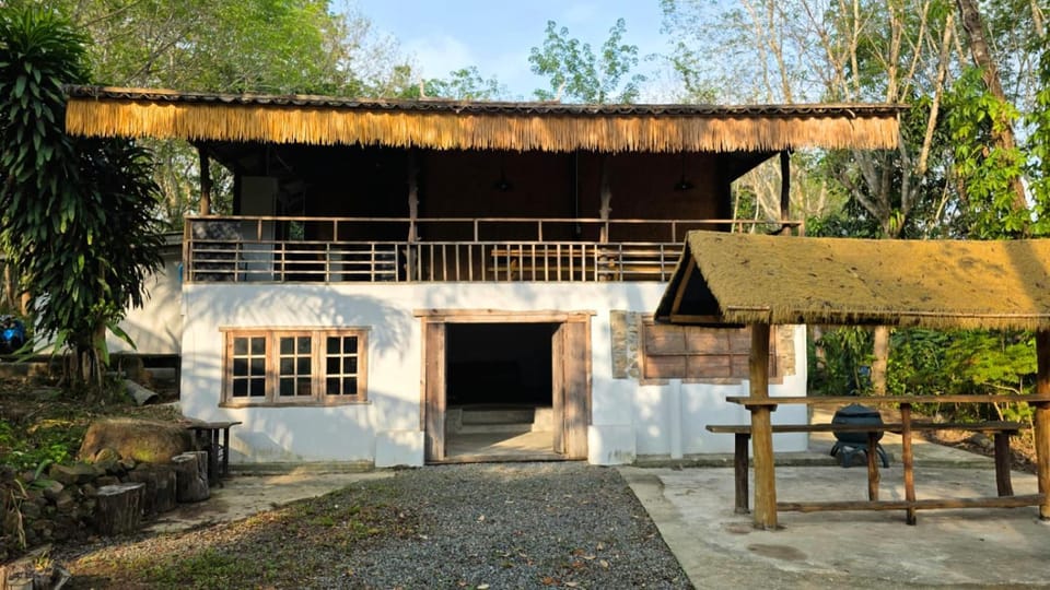 Hostel Ko Kut Bed and Breakfast in Trat Changwat