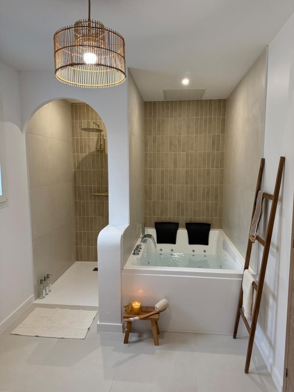 Hot Tub, Bathroom, Bath
