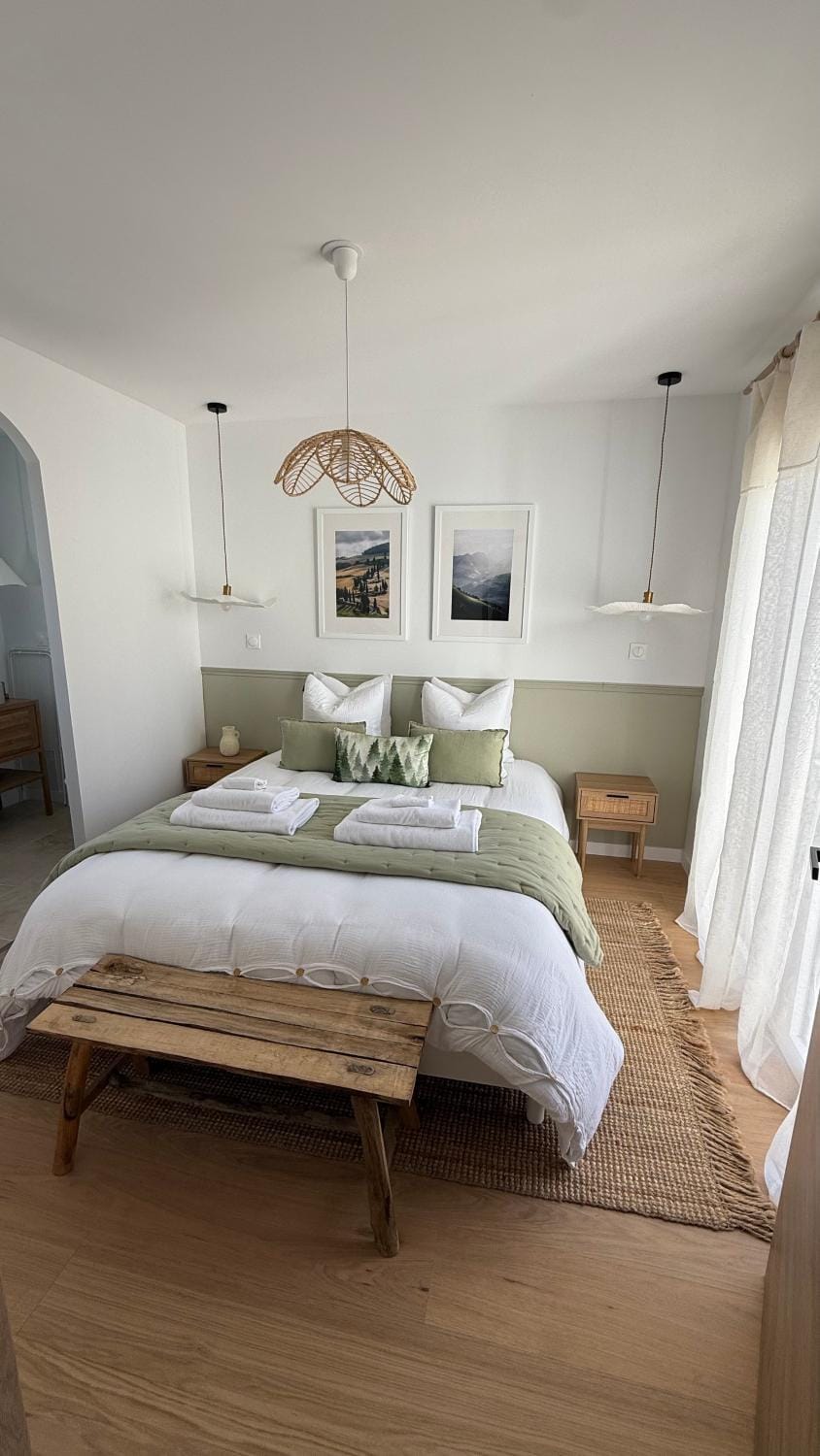 Jolie Villa avec bain balnéothérapie Villa in Nouvelle-Aquitaine