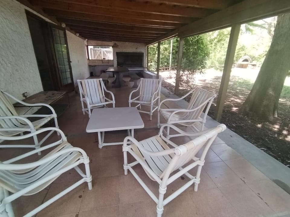 Playa Verde Casa a 150 metros de la playa House in Maldonado Department, Uruguay
