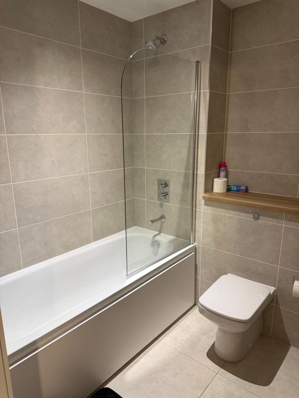 The Urban Escape in Media City - A private room and bathroom in a shared apartment Vacation rental in Salford