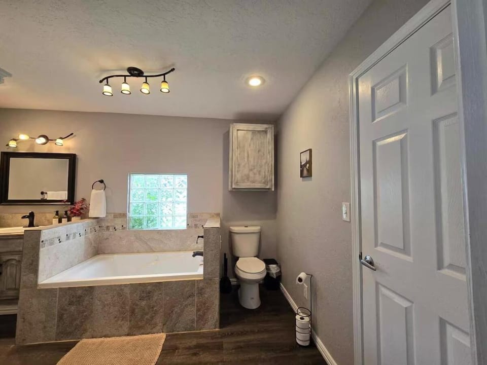 Toilet, Bathroom, Bath