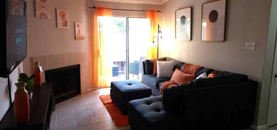 Quiet & Stylish Retreat - Near Nrg At Tx Med Cntr Apartment in Harris County