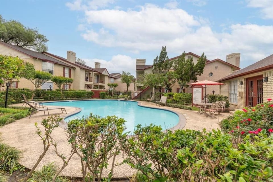 Quiet & Stylish Retreat - Near Nrg At Tx Med Cntr Apartment in Harris County