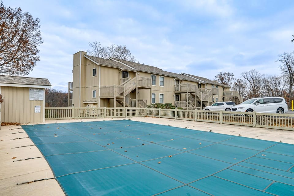 Lake Access & Views: Condo w/ Pools in Osage Beach House in Osage Beach