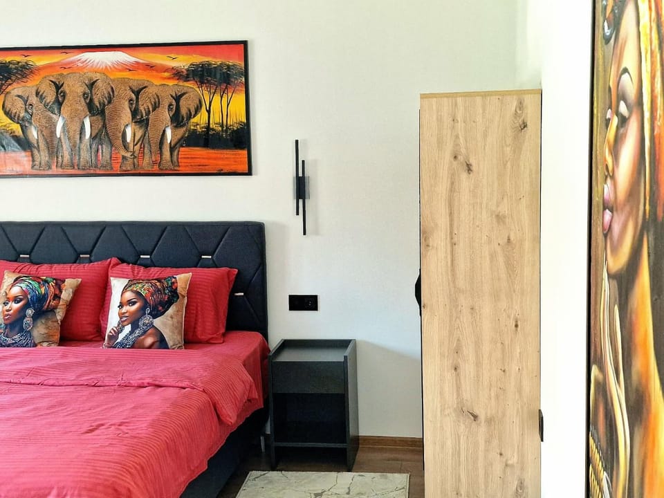 Bed, Photo of the whole room, Bedroom, wardrobe