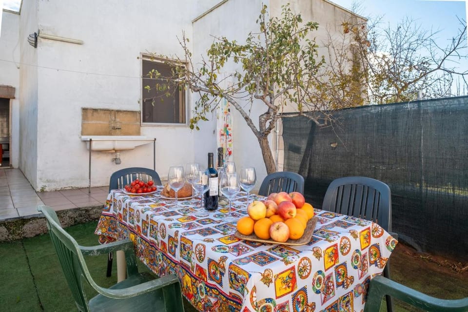 Food and drinks, Drinks, Alcoholic drinks