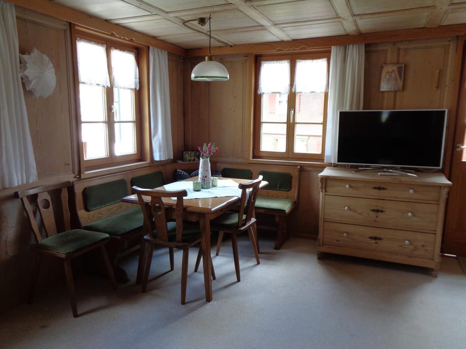 Communal lounge/ TV room, Living room