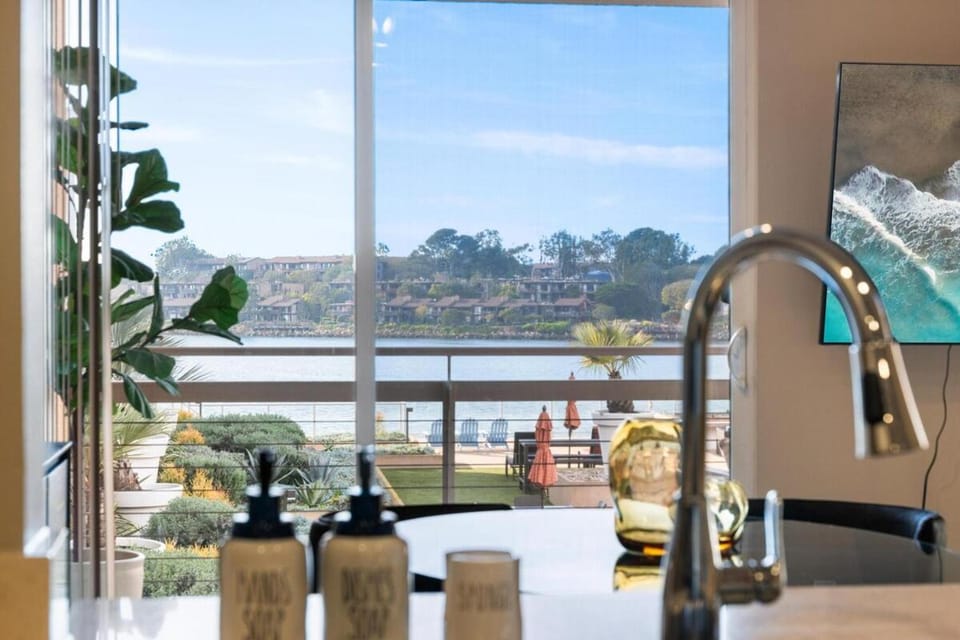 Natural landscape, View (from property/room), Balcony/Terrace, Kitchen or kitchenette