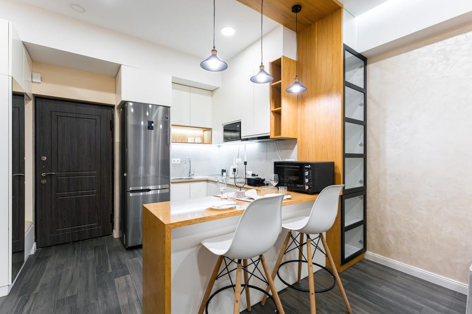 Kitchen or kitchenette, Dining area, oven, stove