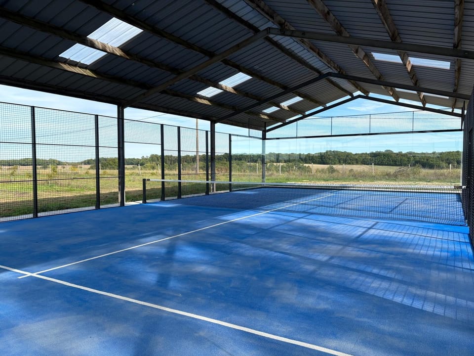 Exceptionnelle Ferme Périgourdine avec Terrain de Paddle et Piscine House in Nouvelle-Aquitaine