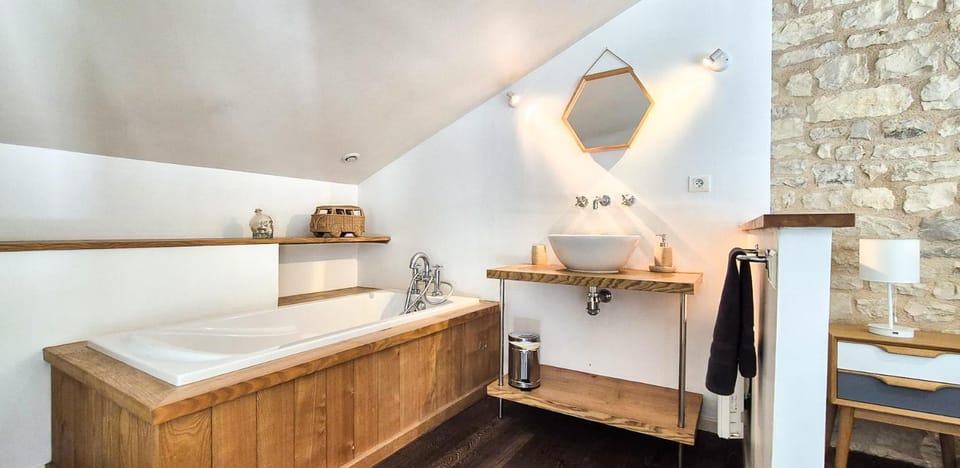 Bathroom, Bath