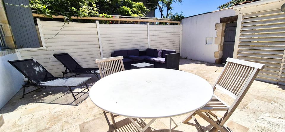 Patio, Balcony/Terrace, Seating area