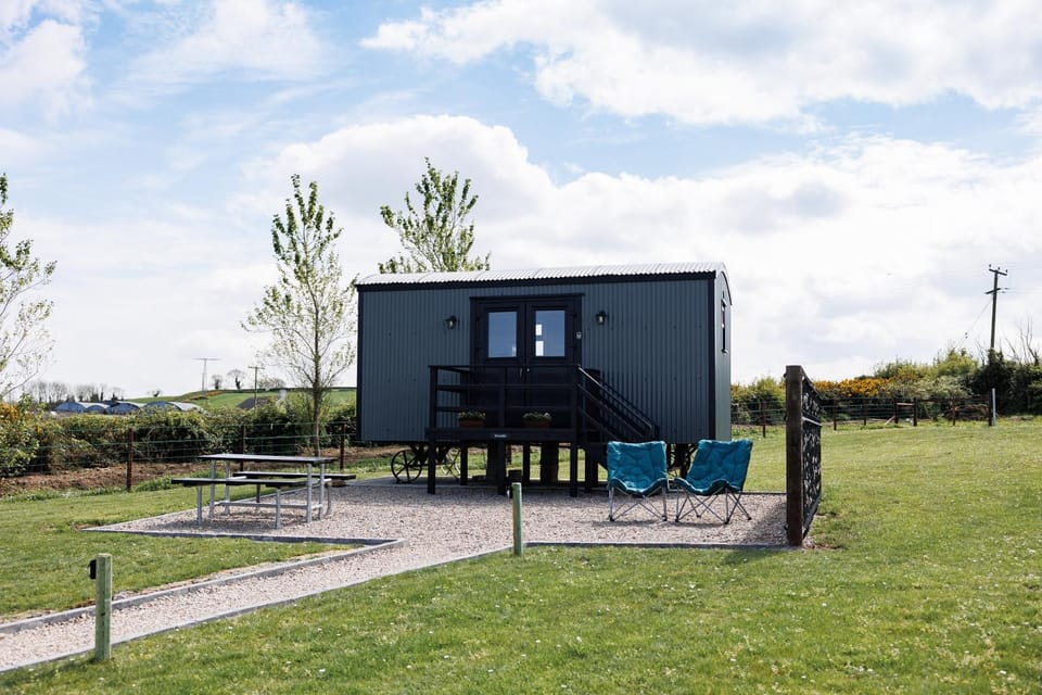 Quarterlands Glamping, Shepherds hut Bramble Luxury tent in Northern Ireland