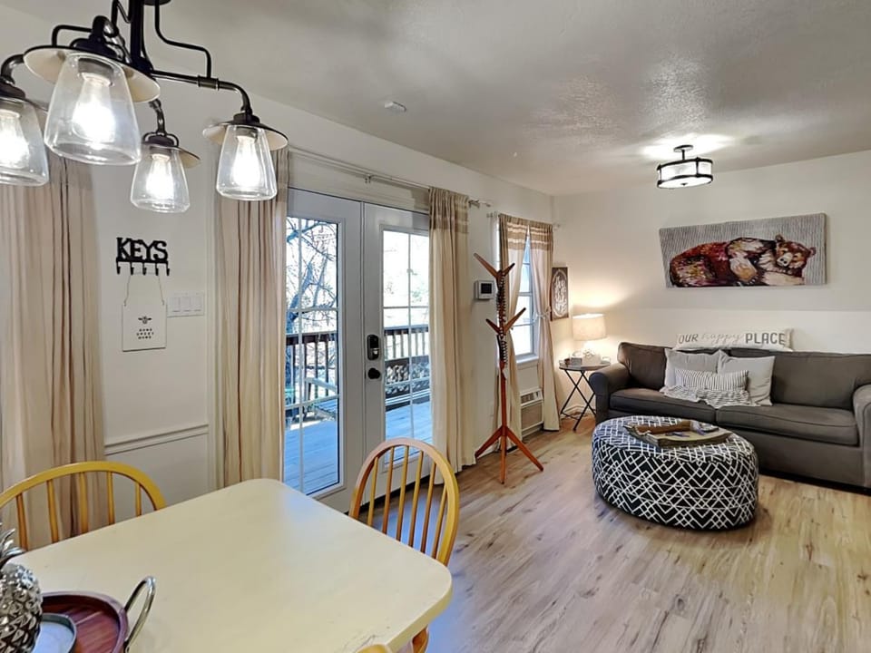 Balcony/Terrace, Living room, Seating area, Dining area