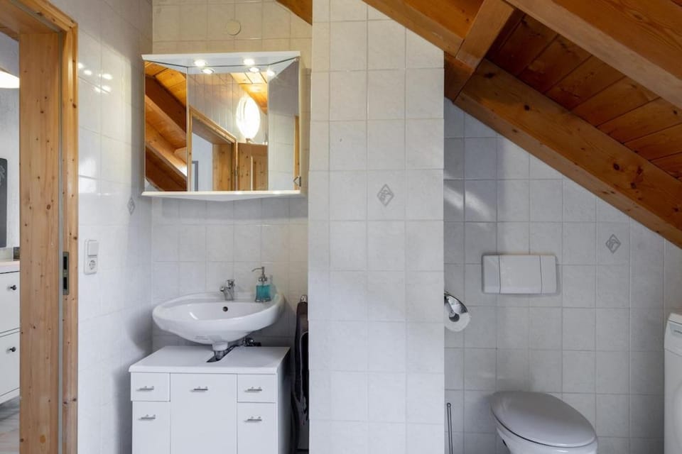 Toilet, Bathroom