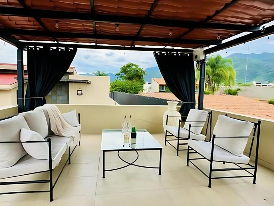 Patio, Day, Natural landscape, View (from property/room), Balcony/Terrace, Living room, Seating area, Dining area, Mountain view