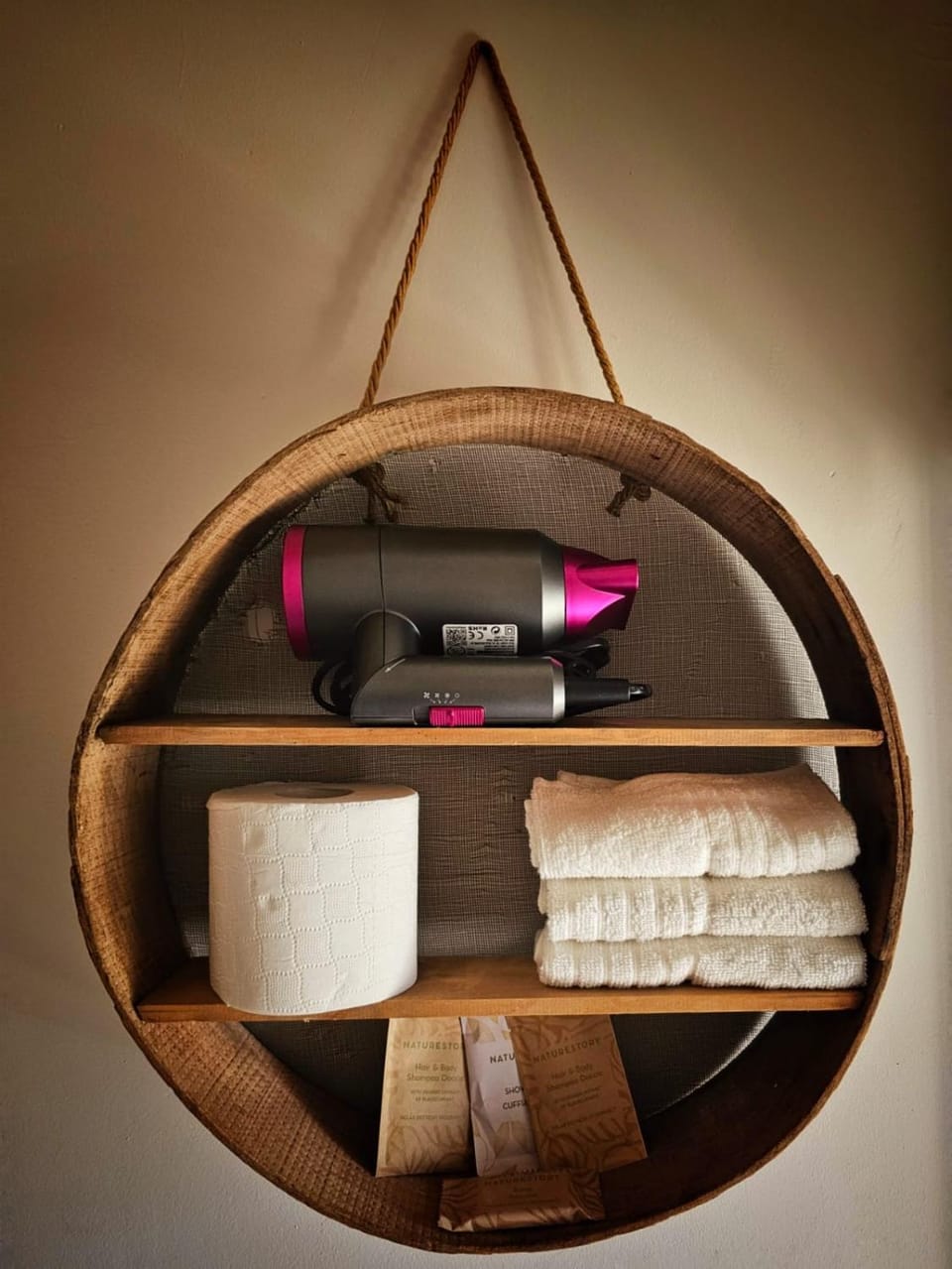 Bathroom, towels