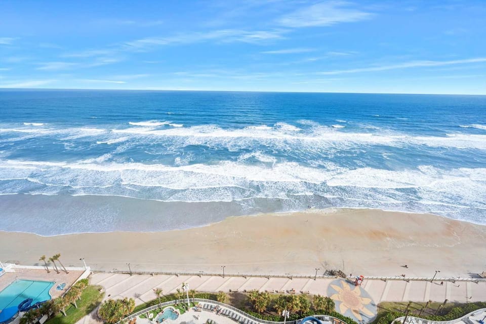Luxury 3BR Beach Villa Ocean Walk Resort Daytona House in Florida