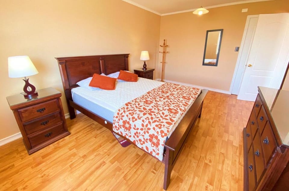 Bed, Photo of the whole room, Bedroom, wardrobe