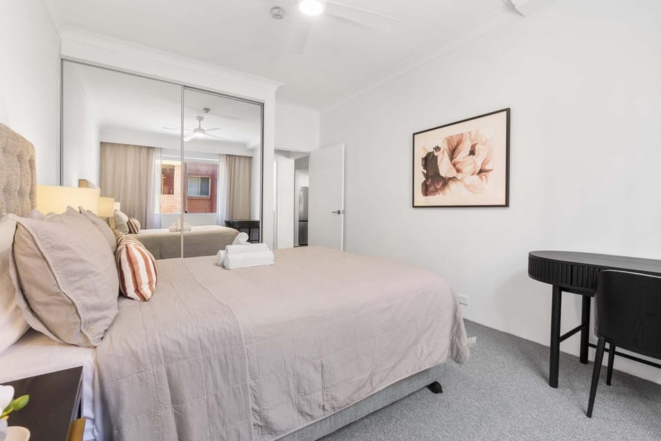 Camperdown Cozy Corner 2 Apartment in Sydney